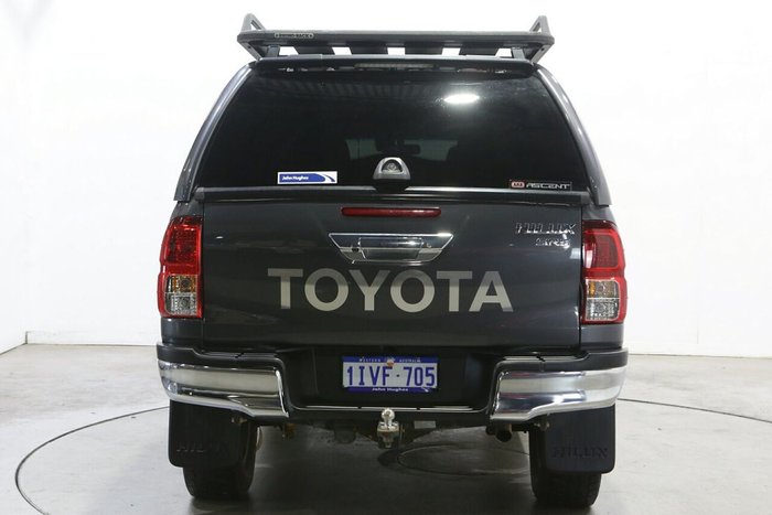 2019 Toyota Hilux SR5