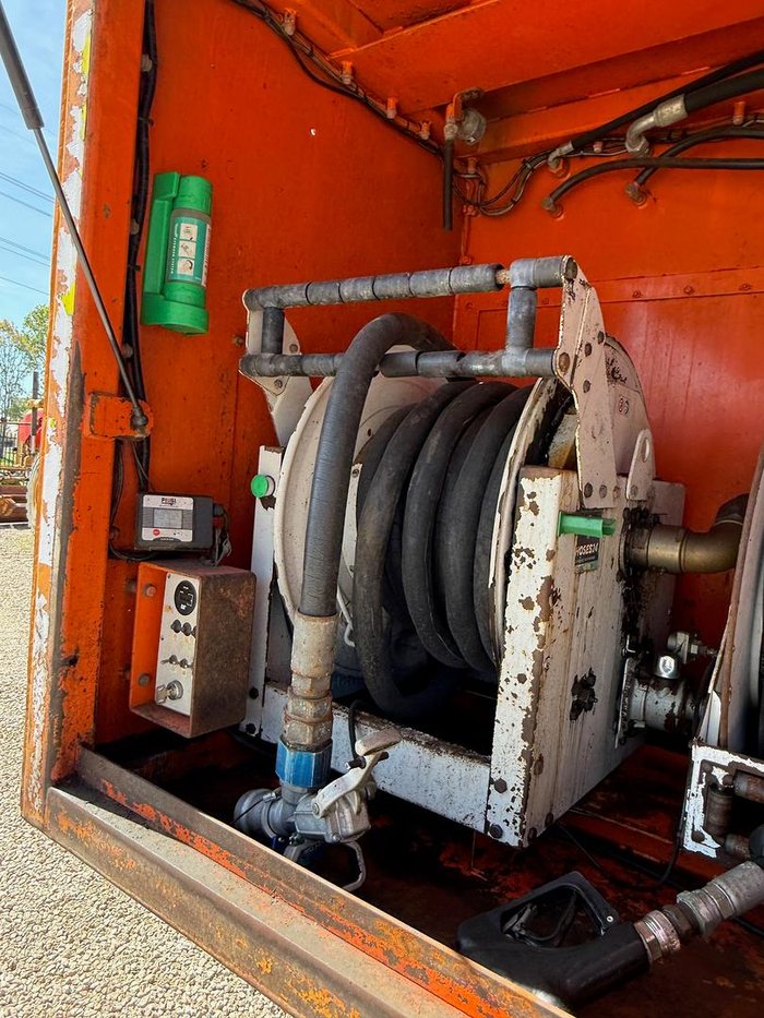 2009 Hitachi Ah 400D