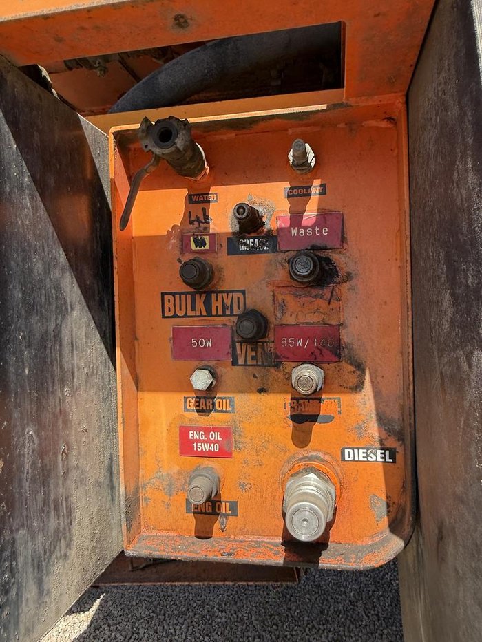 2009 Hitachi Ah 400D