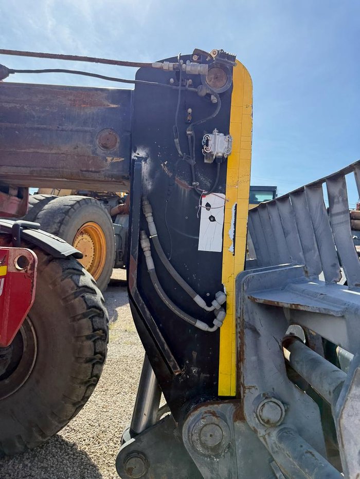 2012 Manitou Mht10225l