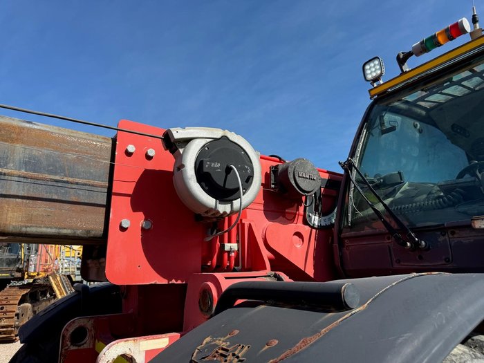 2012 Manitou Mht10225l
