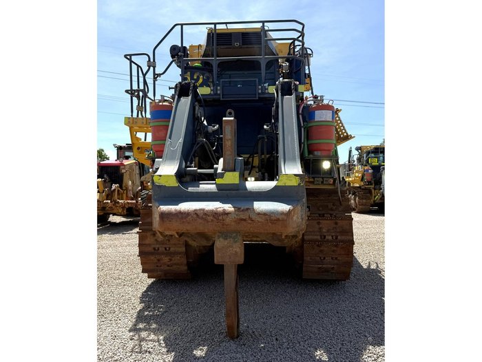 2019 Komatsu 375A-8