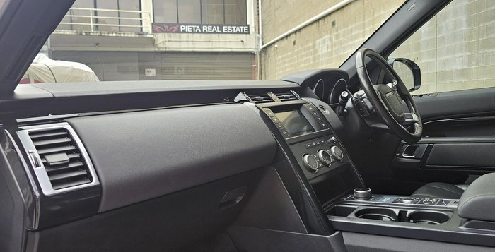 2017 Land Rover Discovery TD6 SE Series 5 MY17 4X4 Dual Range Fuji White