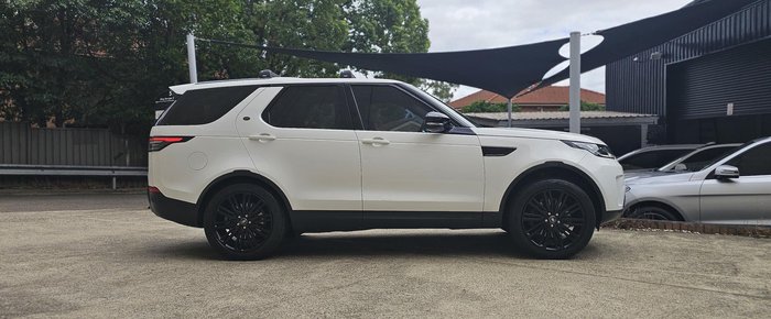 2017 Land Rover Discovery TD6 SE Series 5 MY17 4X4 Dual Range Fuji White