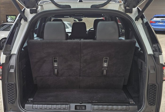 2017 Land Rover Discovery TD6 SE Series 5 MY17 4X4 Dual Range Fuji White