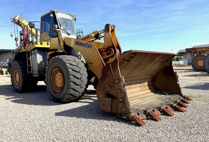 Komatsu Wa600-6