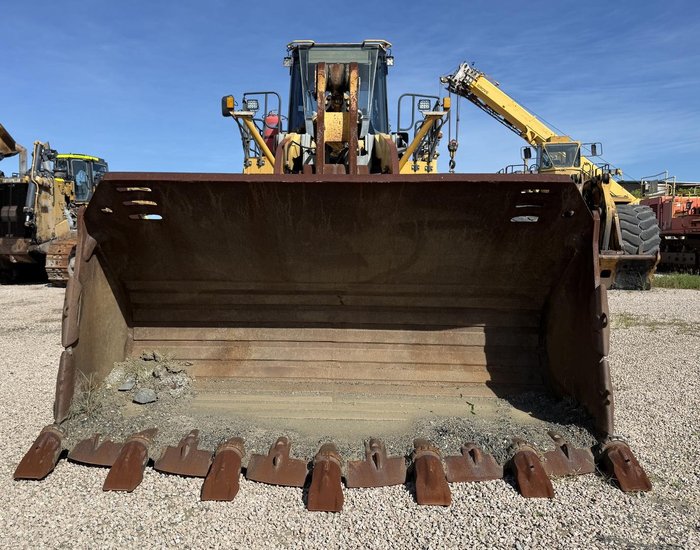 Komatsu Wa600-6