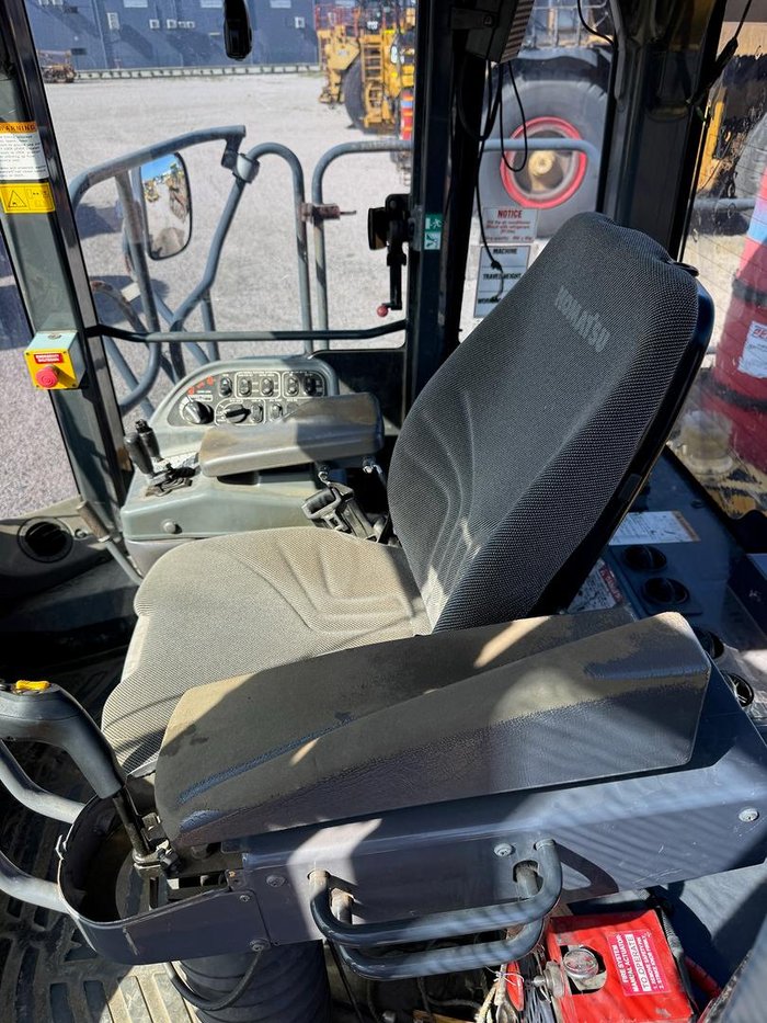 Komatsu Wa600-6