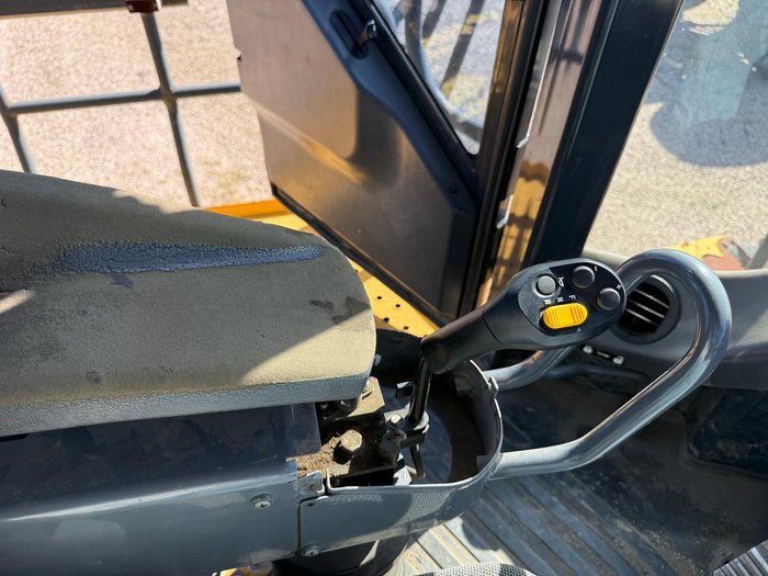 Komatsu Wa600-6