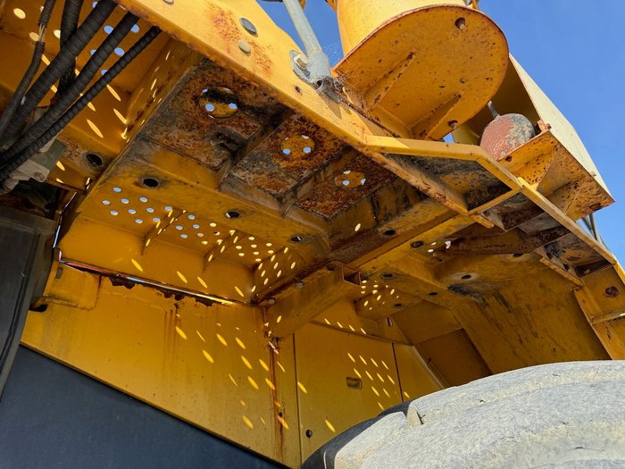 Komatsu Wa600-6