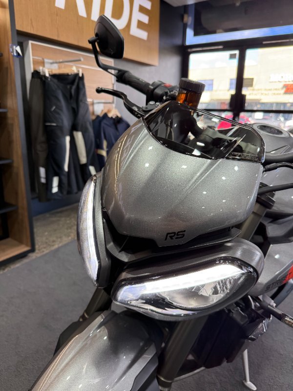 2023 Triumph STREET TRIPLE RS SILVER