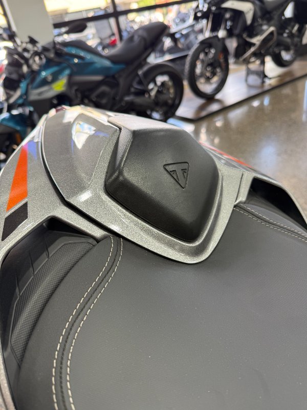 2023 Triumph STREET TRIPLE RS SILVER