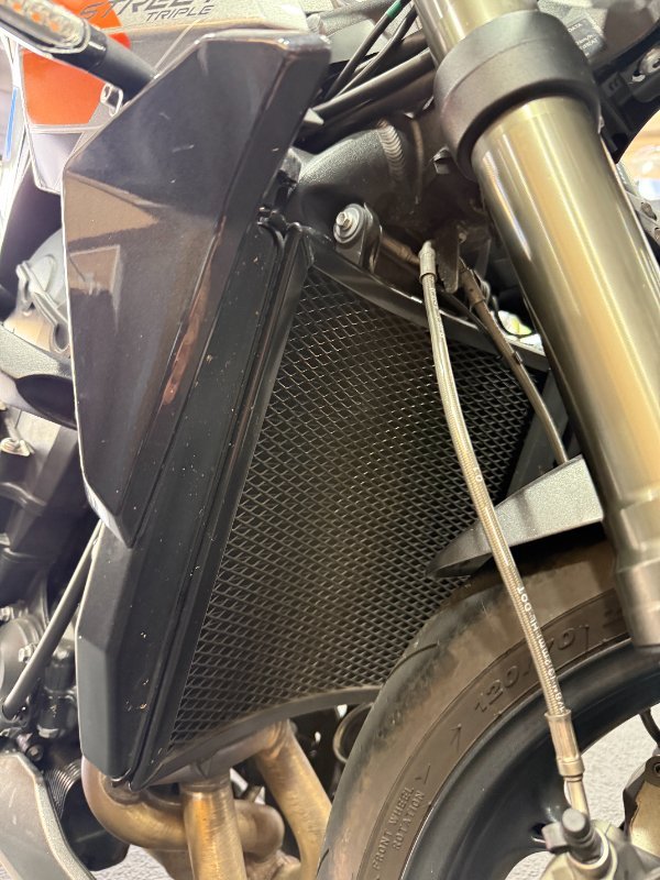 2023 Triumph STREET TRIPLE RS SILVER