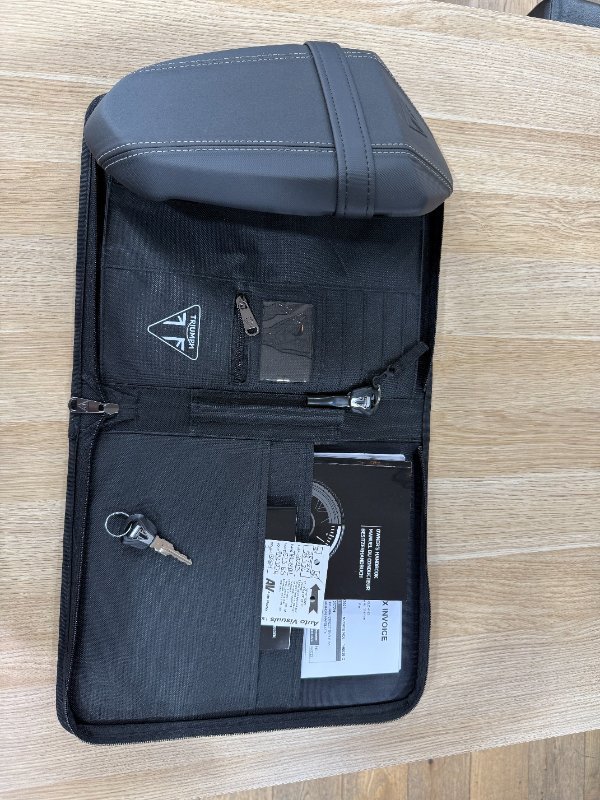 2023 Triumph STREET TRIPLE RS SILVER