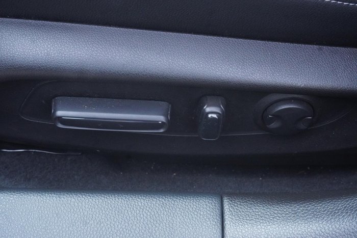 2022 Honda Civic e:HEV LX