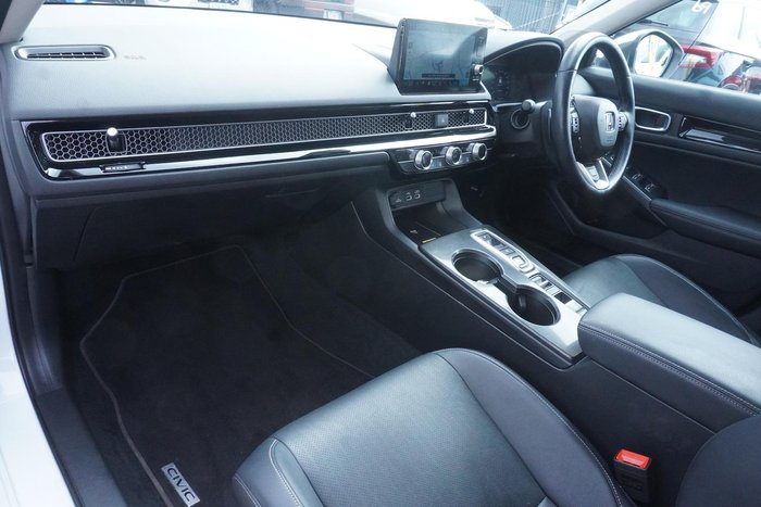 2022 Honda Civic e:HEV LX