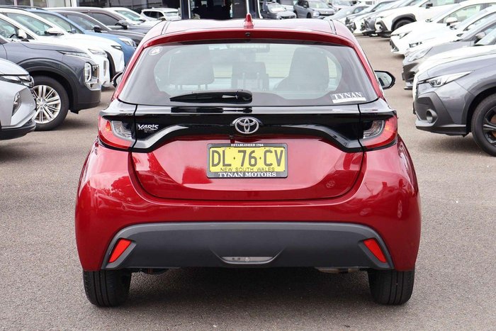 2024 Toyota Yaris Ascent Sport