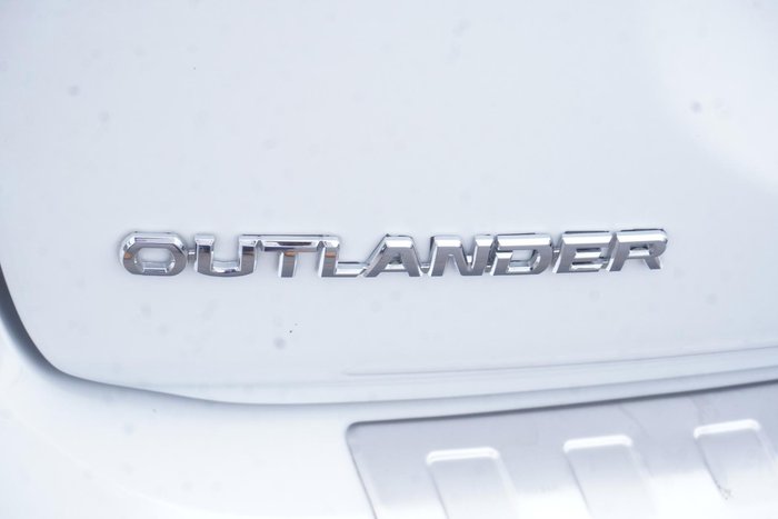 2019 Mitsubishi Outlander ES