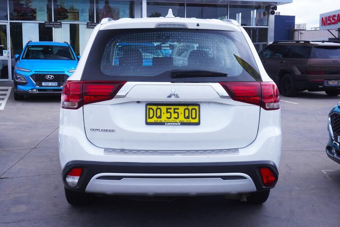 2019 Mitsubishi Outlander ES