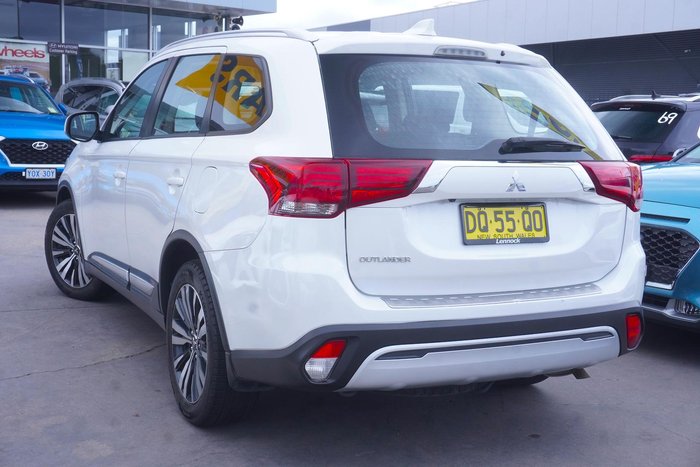 2019 Mitsubishi Outlander ES