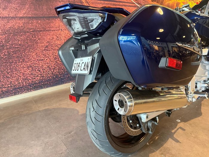 2025 Yamaha FJR1300AE FJR Blue