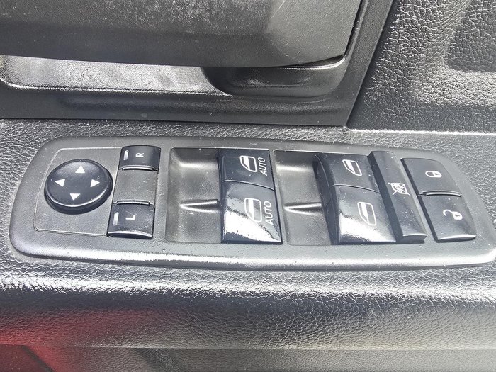 2021 RAM 1500 Express DS MY21 4X4 Dual Range Red