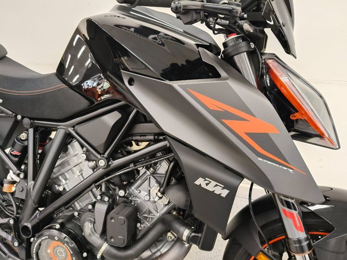 2017 Ktm 1290 SUPER DUKE R Black