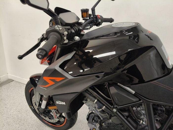 2017 Ktm 1290 SUPER DUKE R Black