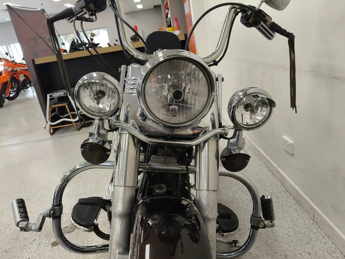 2011 Harley-davidson FLSTC HERITAGE SOFTAIL CLASSIC MAROON