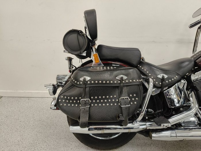 2011 Harley-davidson FLSTC HERITAGE SOFTAIL CLASSIC MAROON