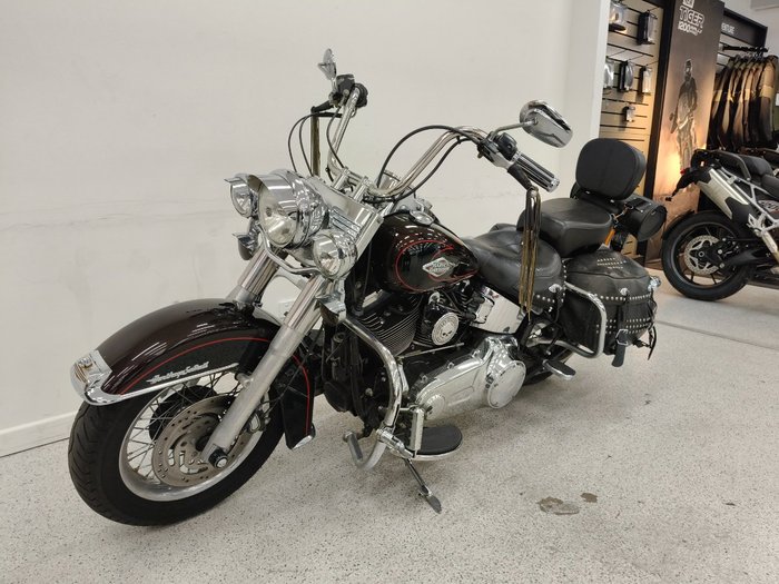 2011 Harley-davidson FLSTC HERITAGE SOFTAIL CLASSIC MAROON