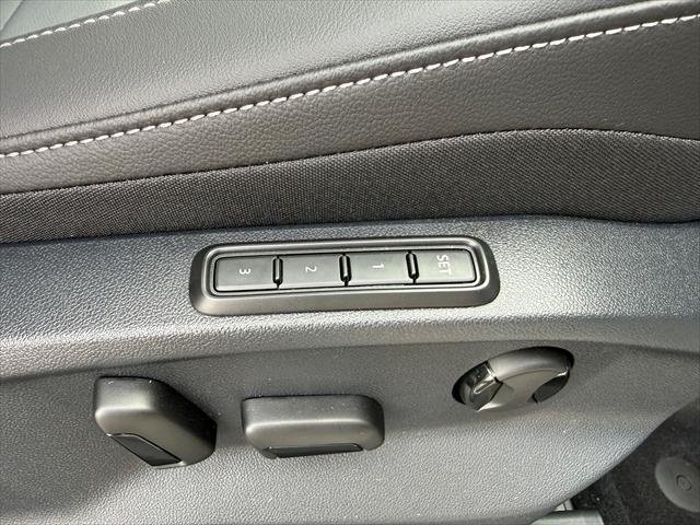 2025 Volkswagen T-ROC STYLE