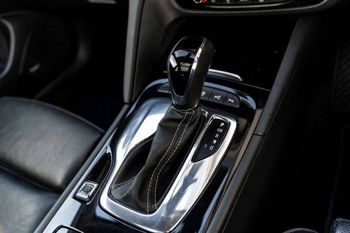 2018 Holden Calais V