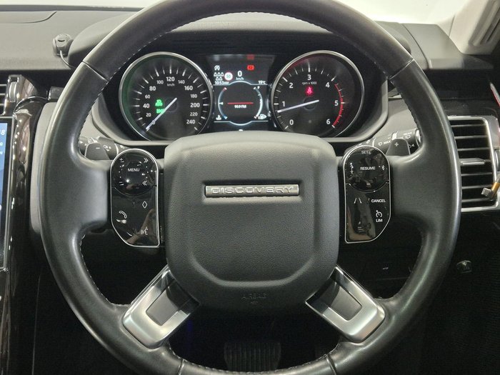 2019 Land Rover Discovery SD6 SE Series 5 MY20 4X4 Dual Range Santorini Black