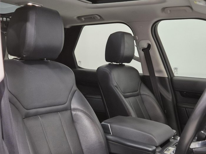 2019 Land Rover Discovery SD6 SE Series 5 MY20 4X4 Dual Range Santorini Black