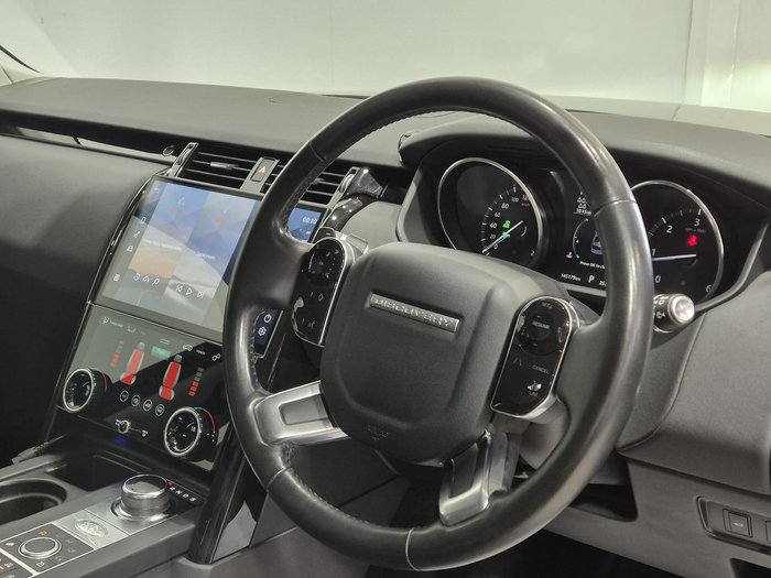 2019 Land Rover Discovery SD6 SE Series 5 MY20 4X4 Dual Range Santorini Black