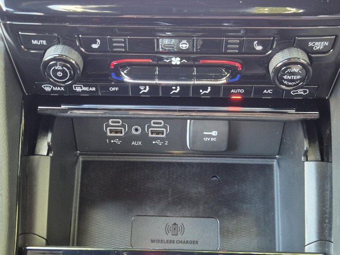 2022 Jeep Grand Cherokee Night Eagle