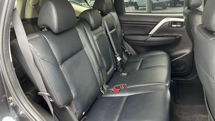 2022 Mitsubishi Pajero Sport Exceed