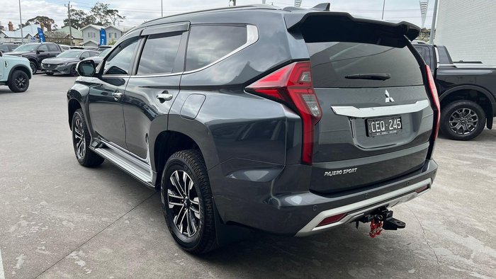 2022 Mitsubishi Pajero Sport Exceed