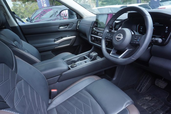 2024 Nissan Pathfinder Ti-L