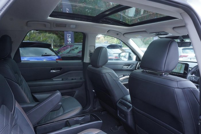 2024 Nissan Pathfinder Ti-L