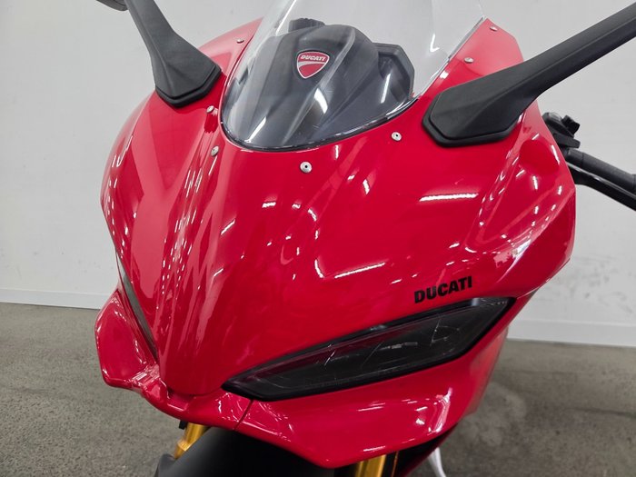 2025 DUCATI PANIGALE V2 S Red