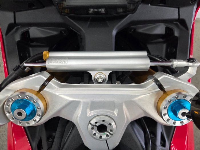 2025 DUCATI PANIGALE V2 S Red