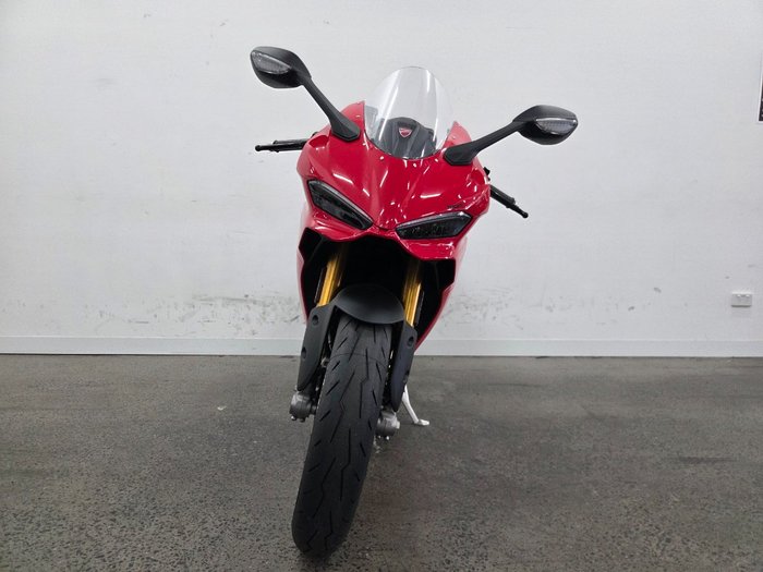 2025 DUCATI PANIGALE V2 S Red