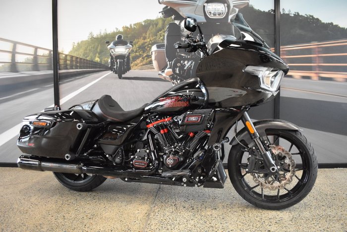 2024 HARLEY-DAVIDSON FLTRXSTSE CVO RD GLIDE ST 121
