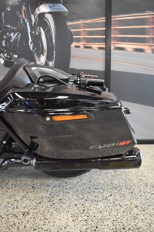 2024 HARLEY-DAVIDSON FLTRXSTSE CVO RD GLIDE ST 121