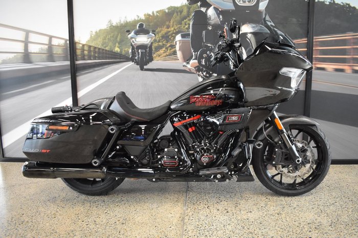 2024 HARLEY-DAVIDSON FLTRXSTSE CVO RD GLIDE ST 121