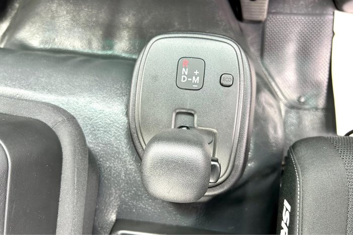 2025 Isuzu F Series FRR 110-240 AM R52