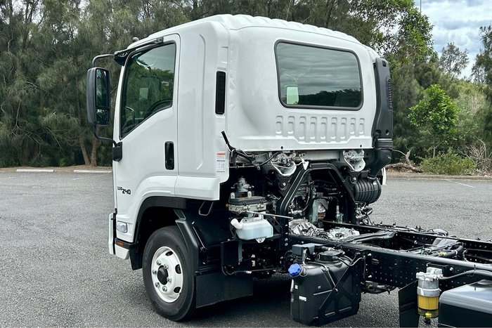2025 Isuzu F Series FRR 110-240 AM R52