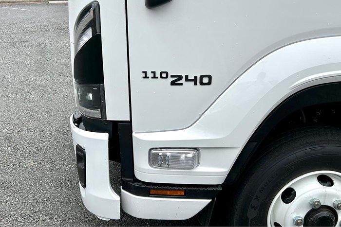 2025 Isuzu F Series FRR 110-240 AM R52